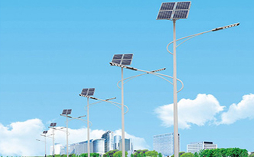 隆子北方冬季太阳能路灯的保养要点