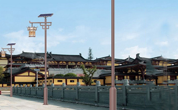 抗风型隆子太阳能路灯：保障稳定照明不受风害