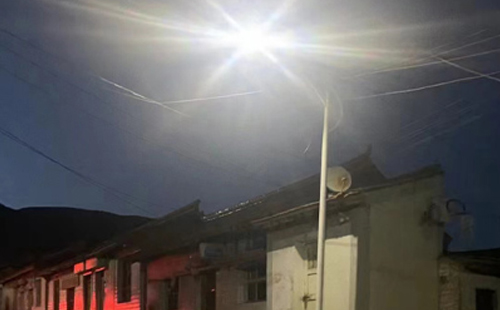 农村院子里最适合的隆子太阳能路灯亮度与安装要点 农村院子里最适合的隆子太阳能路灯亮度与安装要点